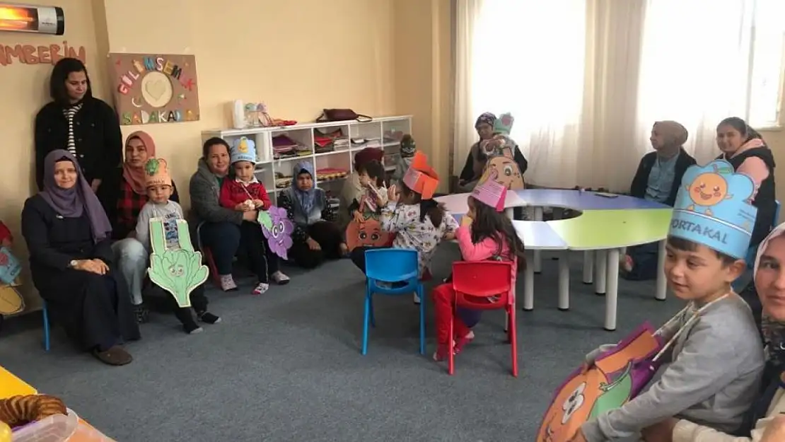 'Aile Değerleriyle Güçlüdür' seminerleri devam ediyor