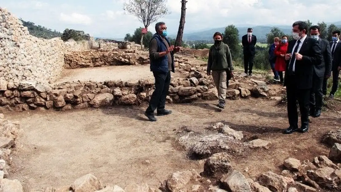 Akyaka Kalesi 7 ayda gün yüzüne çıktı