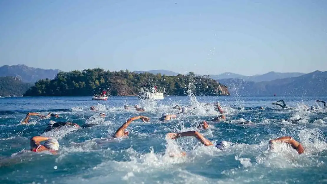 AQUAMASTERS YÜZME ŞAMPİYONASININ İLK GÜNÜ TAMAMLANDI