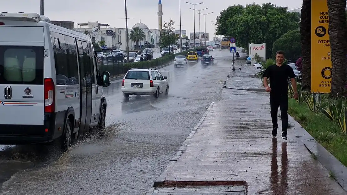 Aralıklarla Üst Üste 3 Hortum Meydana Geldi