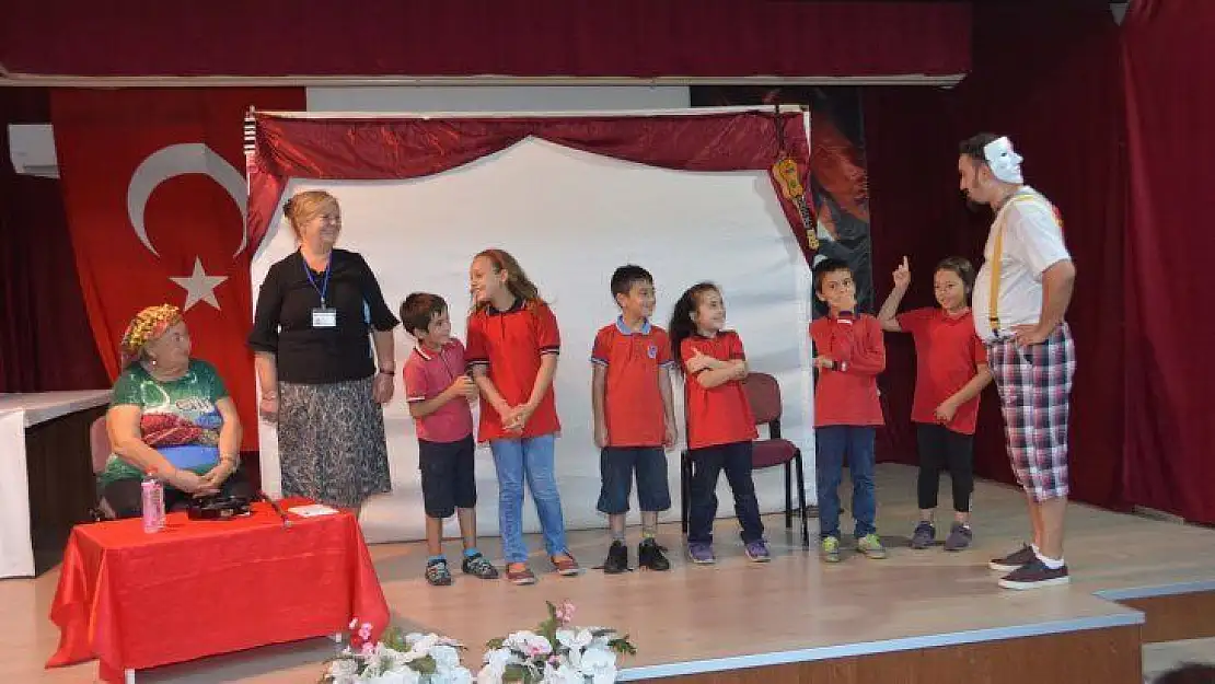 'Arkadaşım Ben Geldim' oyunu teknoloji bağımlılığını ele alıyor