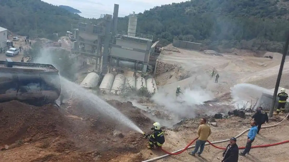 Asfalt malzemesi yüklü tankerdeki yangın söndürüldü