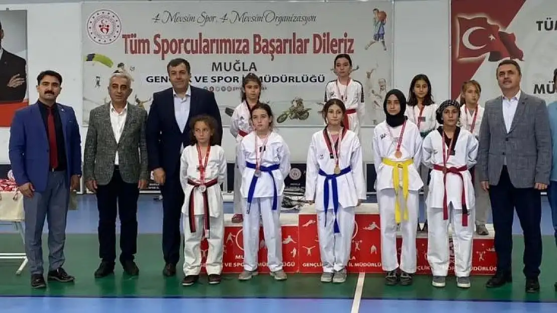 ATATÜRK KUPASI TAEKWONDO ŞAMPİYONASI DALAMAN'DA GERÇEKLEŞTİ