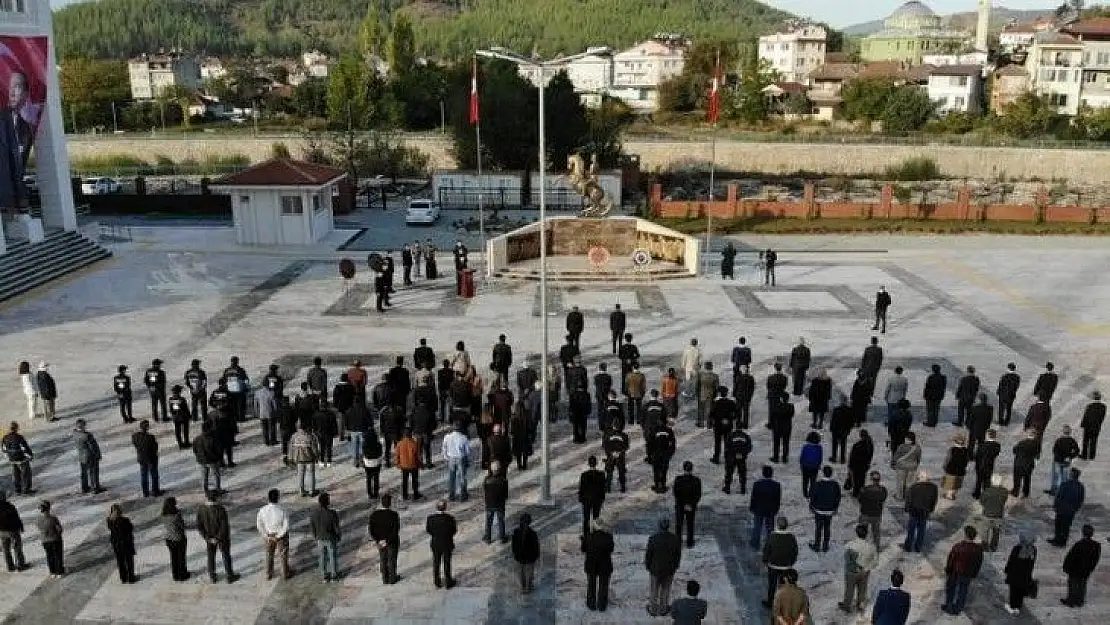 Atatürk'ü, Seydikemer'de saygı ve özlemle andı