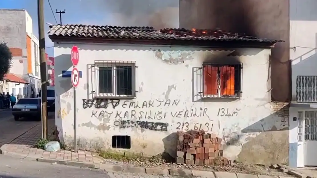 Aydın'da metruk binada çıkan yangın mahalleyi sokağa döktü, soruşturma sürüyor