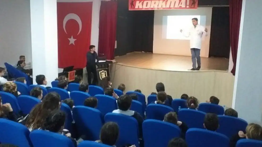 Başhekim Arıcı öğrencilere koronavirüsü anlattı