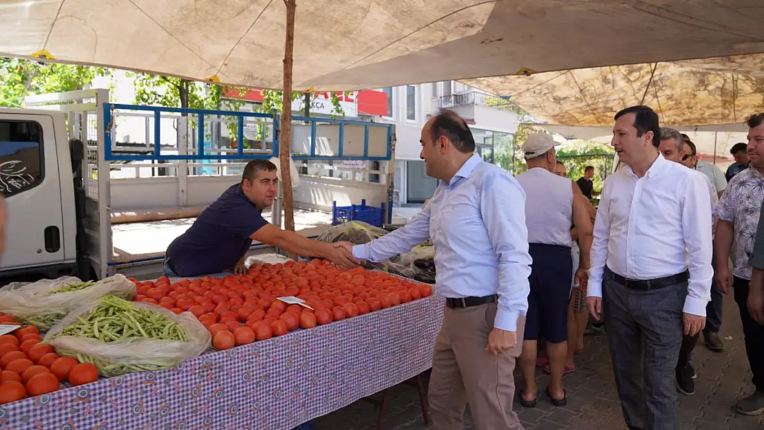 Başkan Akdenizli, Esnafları Ziyaret Etti