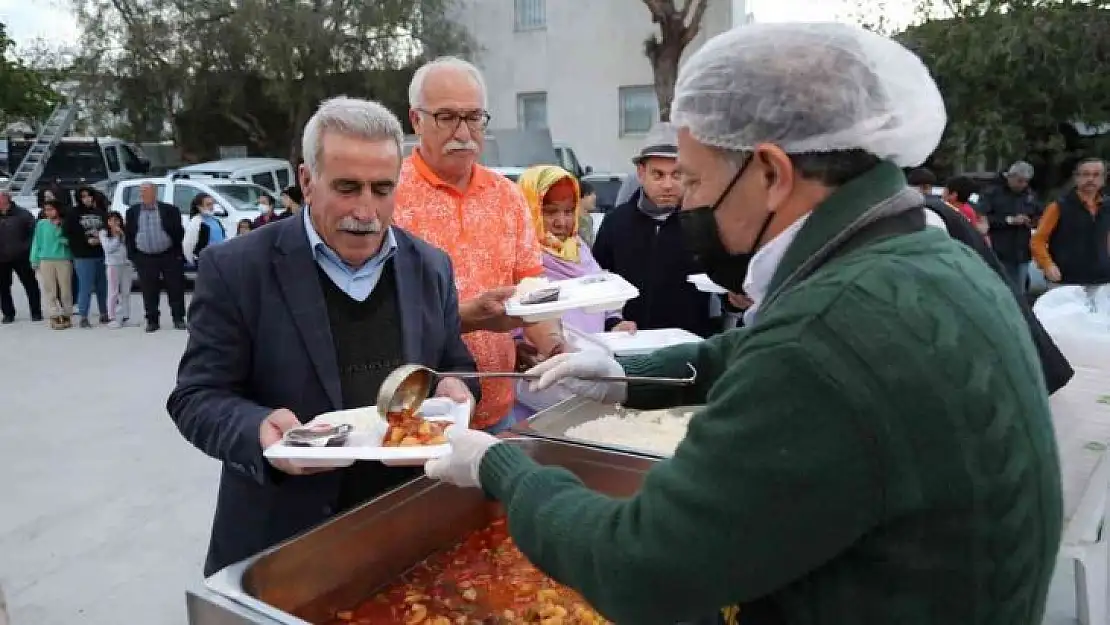 Başkan Aras, iftar programında kardeşlik vurgusu yaptı