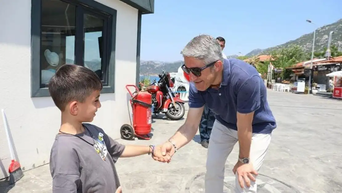 Başkan Oktay, bayramın ikinci gününde de sahalarda