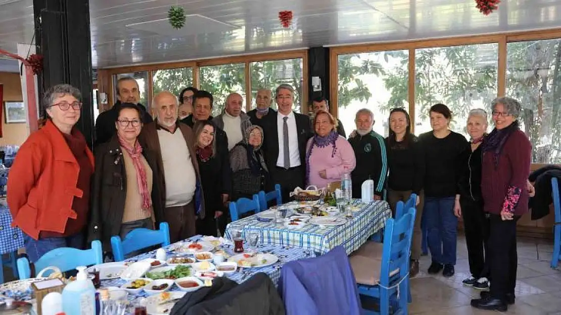 Başkan Oktay ulu çınarları unutmadı