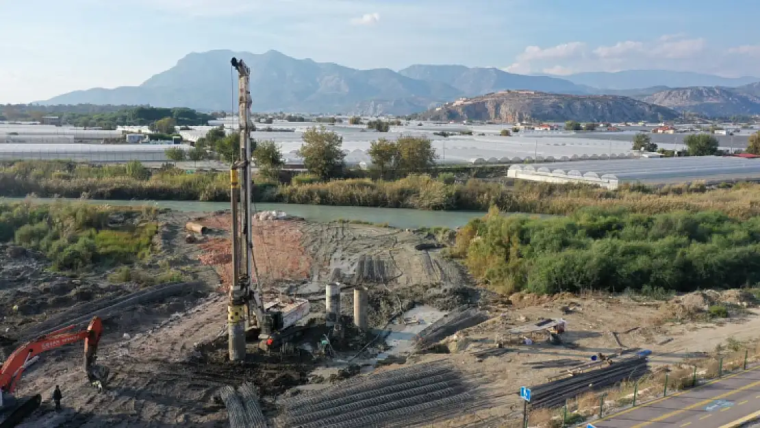 BAŞKAN OTGÖZ, PATARA KÖPRÜSÜ ÇALIŞMALARINI YERİNDE İNCELEDİ