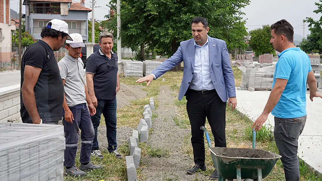 Başkan Tezcan Park-Bahçe Düzenleme Çalışmalarını İnceledi