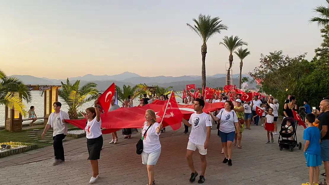 Bayrak yürüyüşü gerçekleştirildi