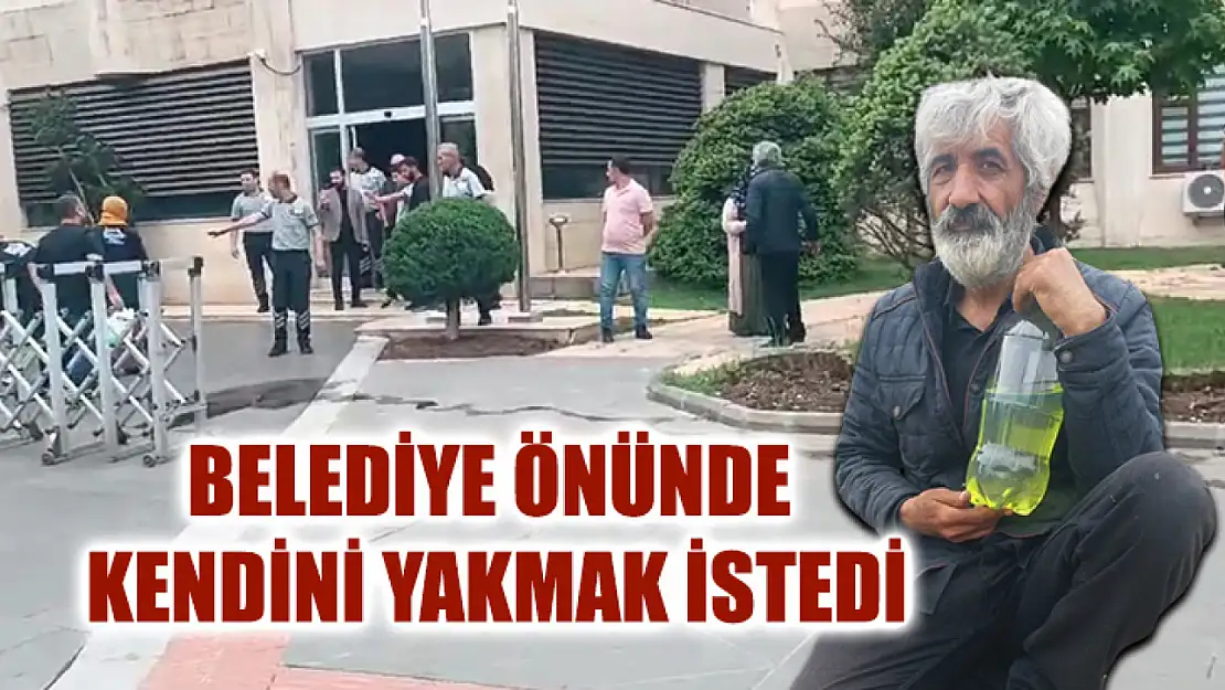 Belediye Önünde Kendini Yakmak İstedi