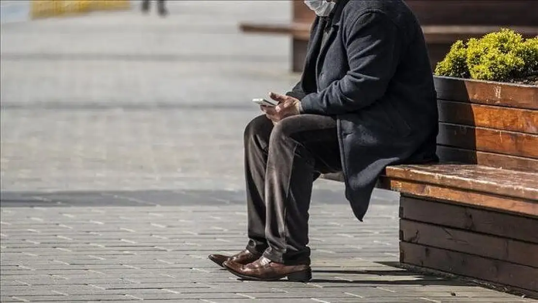 Bilim Kurulu Üyesinden flaş uyarı: Böyle giderse sokağa çıkma yasağı gelebilir!