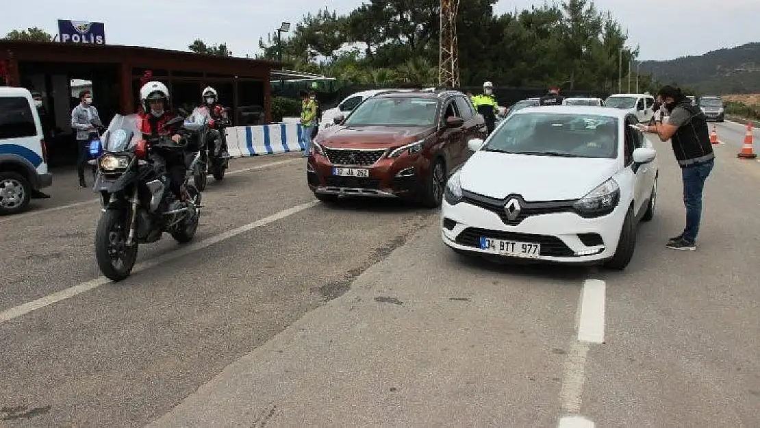 Bodrum'a 3 günde 28 bin araç giriş yaptı