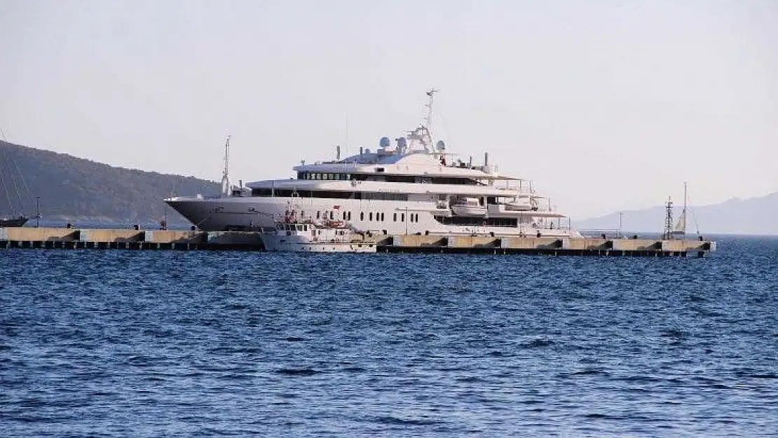 Bodrum'a demir atan 118 milyon dolarlık yüzen sarayın günlük kirası dudak uçuklattı