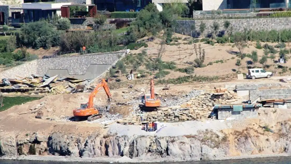 Bodrum'da yıkımlar devam ediyor