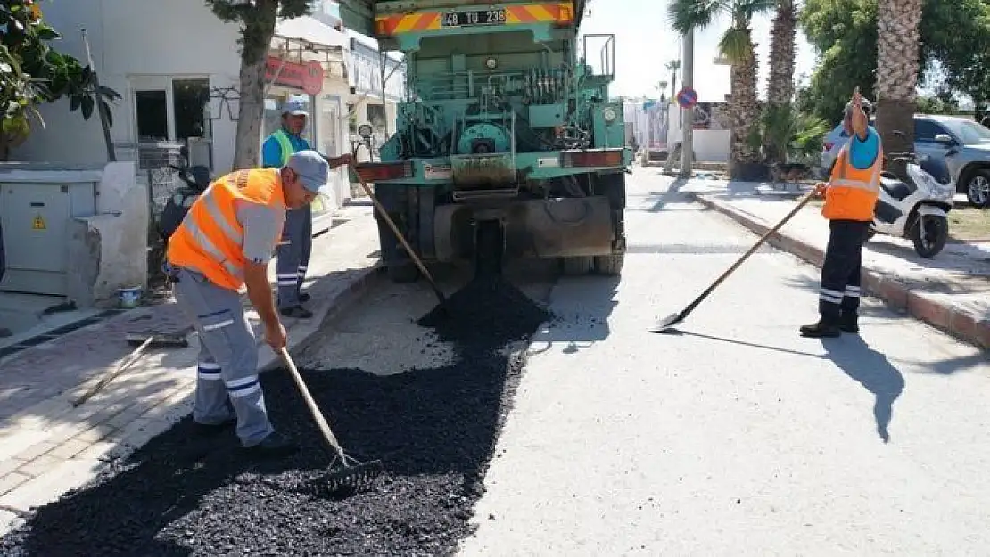 Bodrum'de belediye ekipleri Bitez'de çalışmalarını sürdürüyor