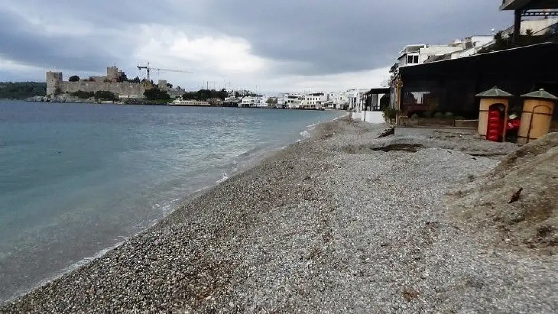 Bodrum sokakları bom boş kaldı