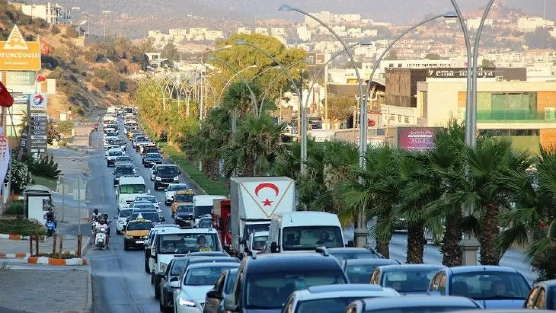 Bodrumlu vatandaştan turist yoğunluğuna tepki: 'Evinizde oturugosenize'