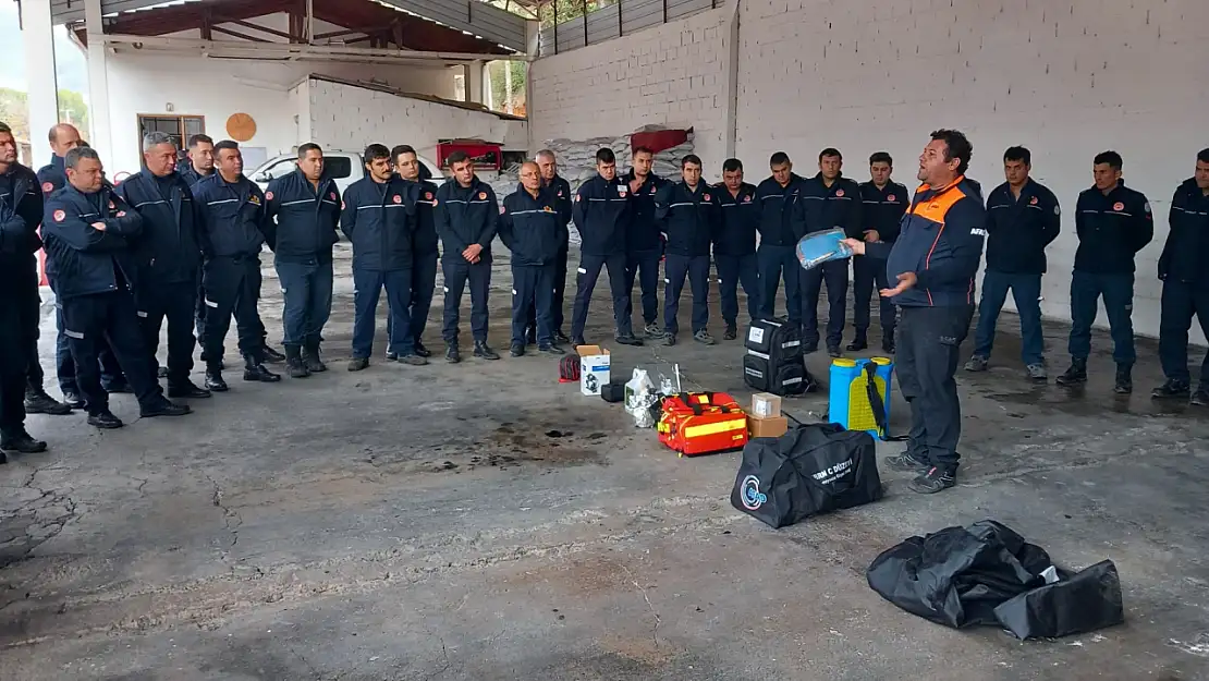 Büyükşehir İtfaiyesi'ne Kimyasal Tehlikeler Eğitimi Verildi