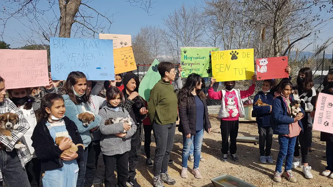 Çalıca Ortaokulu'ndan can dostlara destek