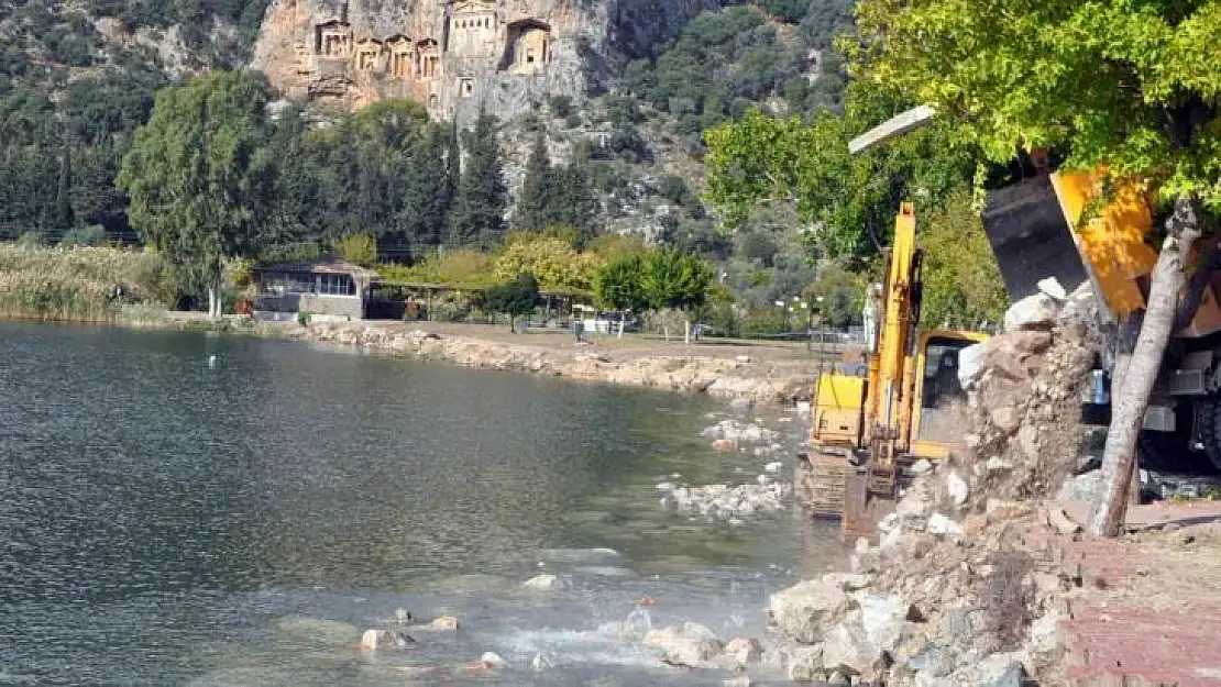 Çevre Bakanı Kurum: Dalyan'da Çevreye uyumlu doğal malzeme ve materyaller kullanılacak