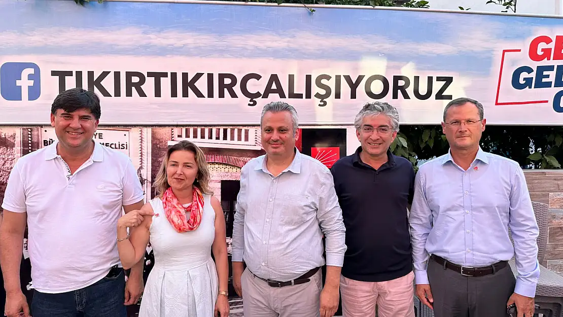 CHP Fethiye'de rozet takma töreni yapıldı