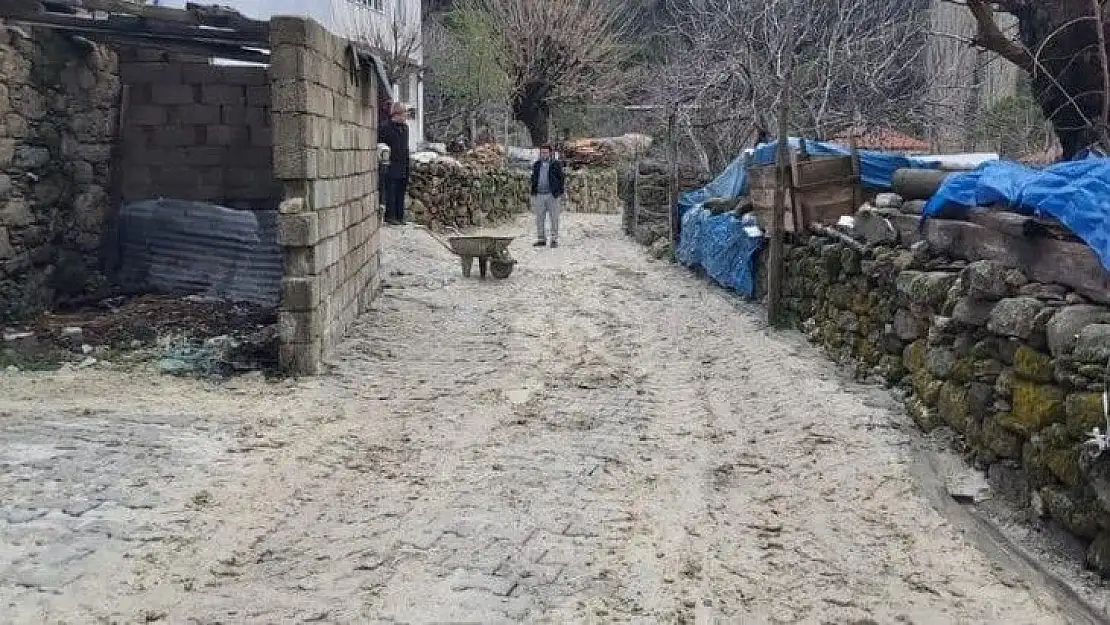 Çukur Mahallesi'nde parke kaplama çalışması tamamlandı