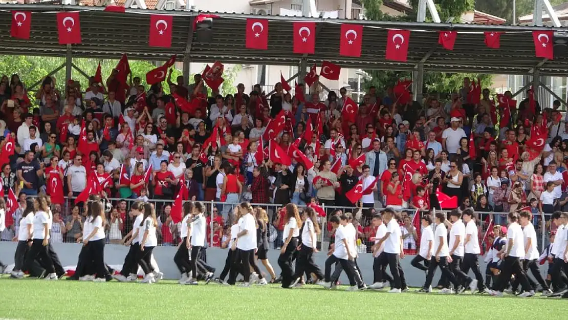 Cumhuriyet'in 100. yılı törenlerle kutlandı