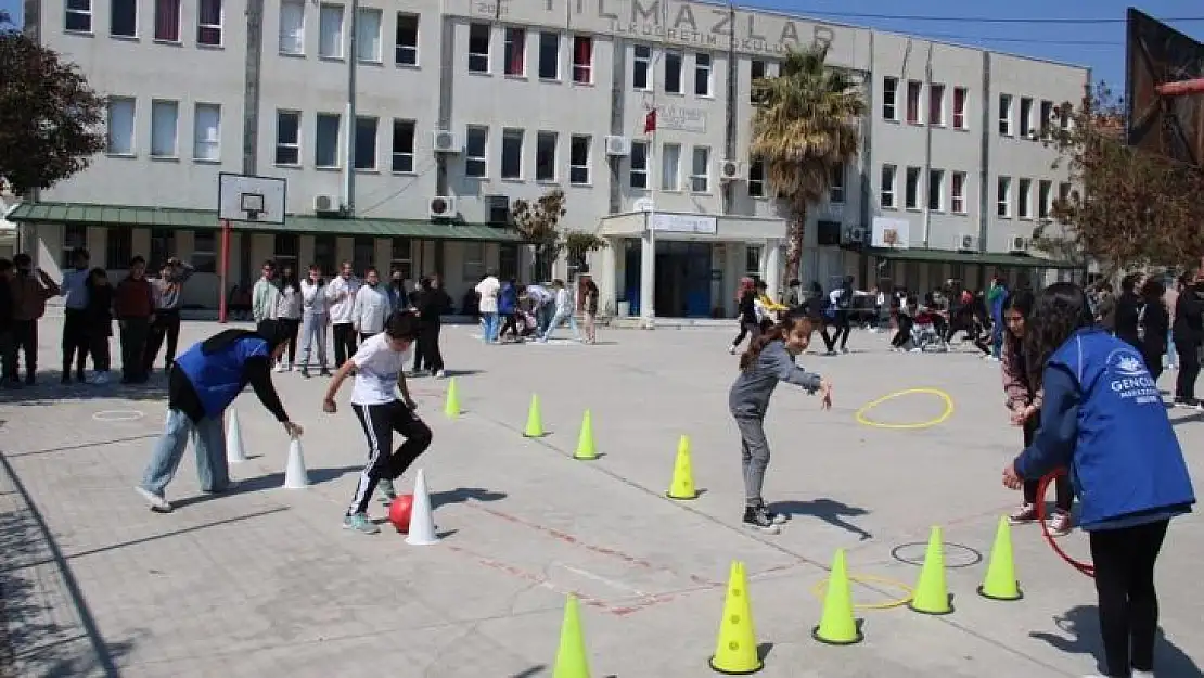 Datça'da öğrenciler, 'Merkezim Her Yerde' projesi ile keyifli vakit geçirdi