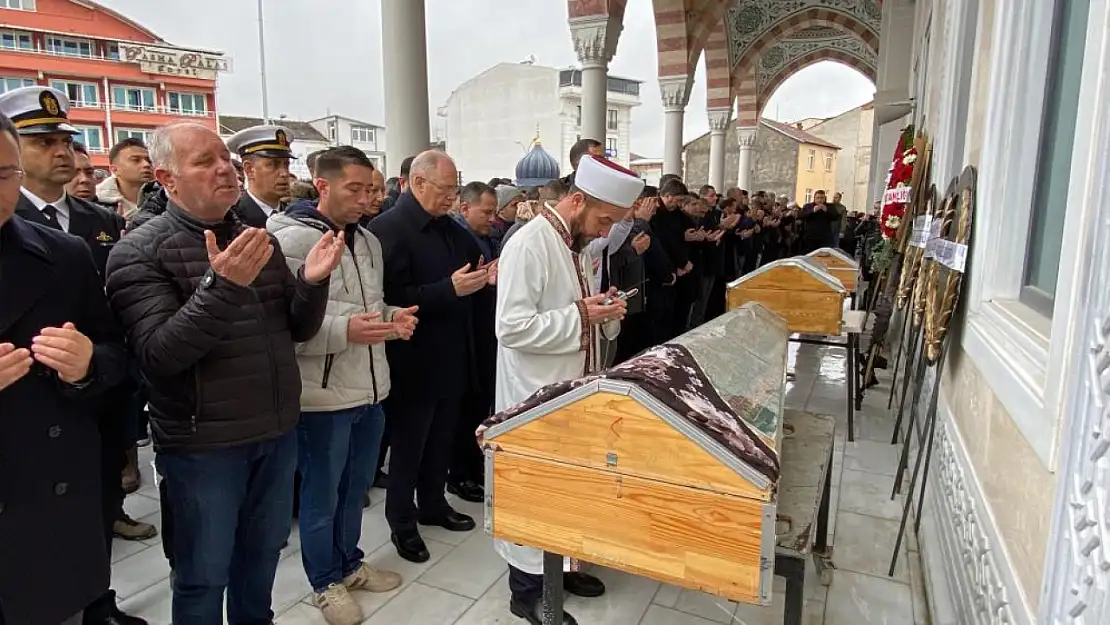 Dede ile torunu aynı günde ölmesi aileyi yasa boğdu