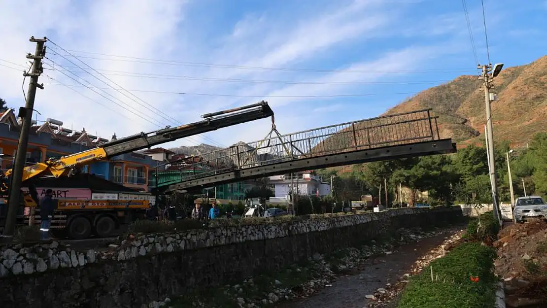 Dere üzerine iki yeni köprü konumlandırıldı