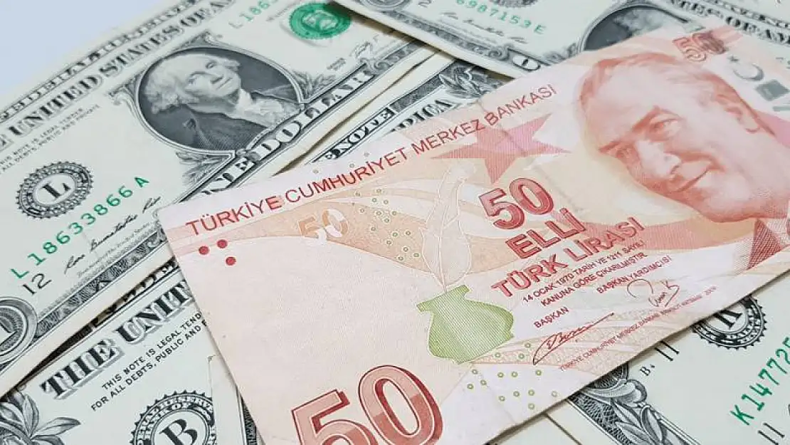 Dolar/TL'de günlük yükseliş yüzde 7: Kur, 23 lirayı geçerek rekor kırdı