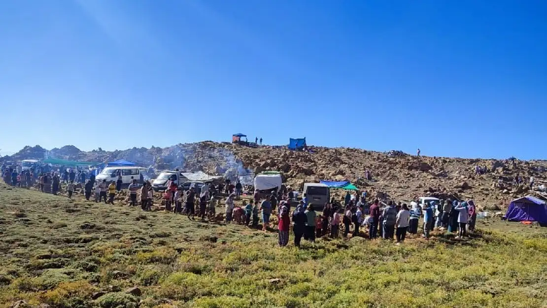 Farklı bölgelerden gelen 5 bin Yörük, Eren Baba etkinliğinde buluştu