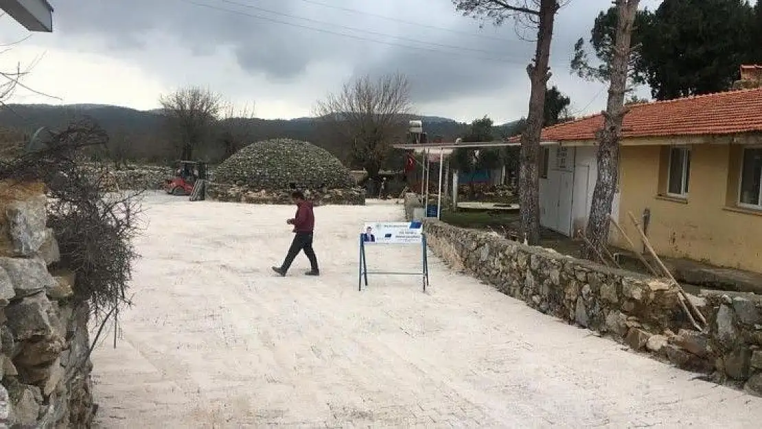 Fesleğen Mahallesi'nde parke kaplama çalışması tamamlandı