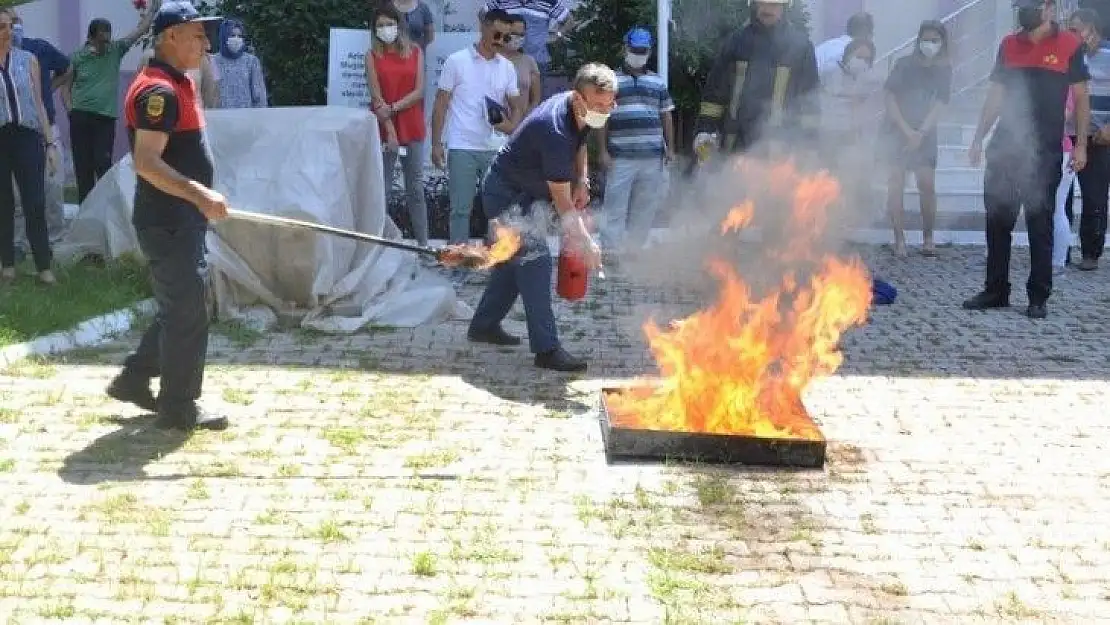 Fethiye ASMK Meslek Yüksekokulunda Gerçeği Aratmayan Yangın Tatbikatı Gerçekleştirildi