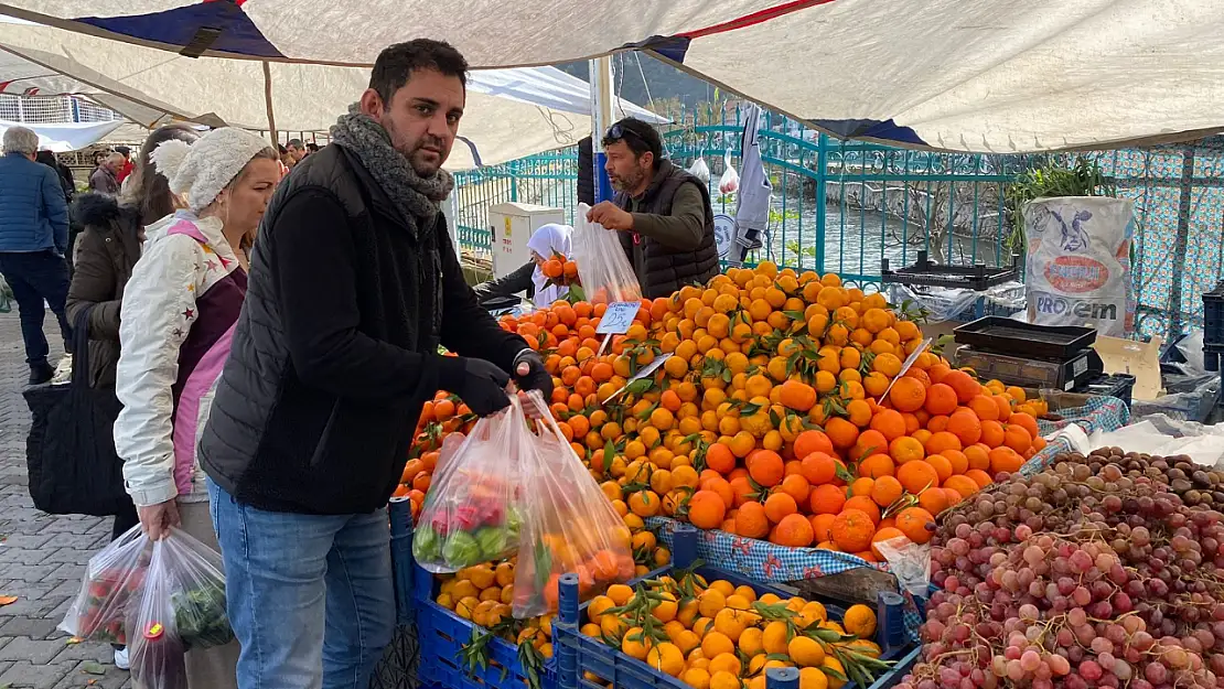 Fethiye Cuma Pazarı uygun fiyatlarla vatandaşın tercihi oldu