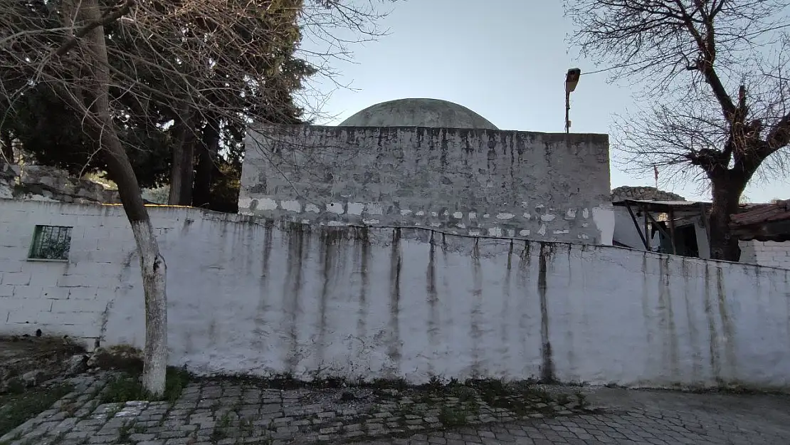 Fethiye'de Ahmet Gazi Türbesi'nin Hikayesi