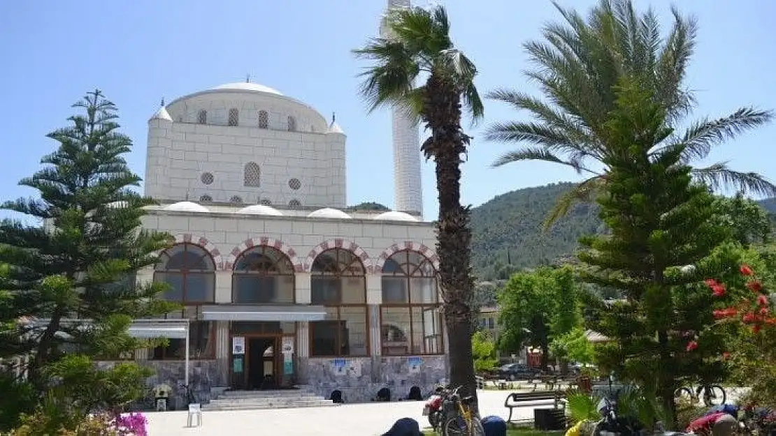 Fethiye'de Bayram Namazı 06:29'da 