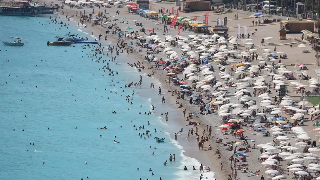 Fethiye'de deniz suyu sıcaklığı 28 derece!