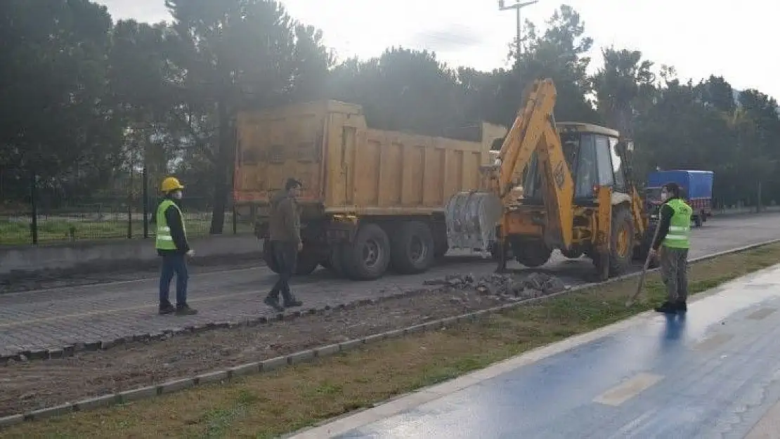 Fethiye'de elektrik kabloları yer altına alınıyor