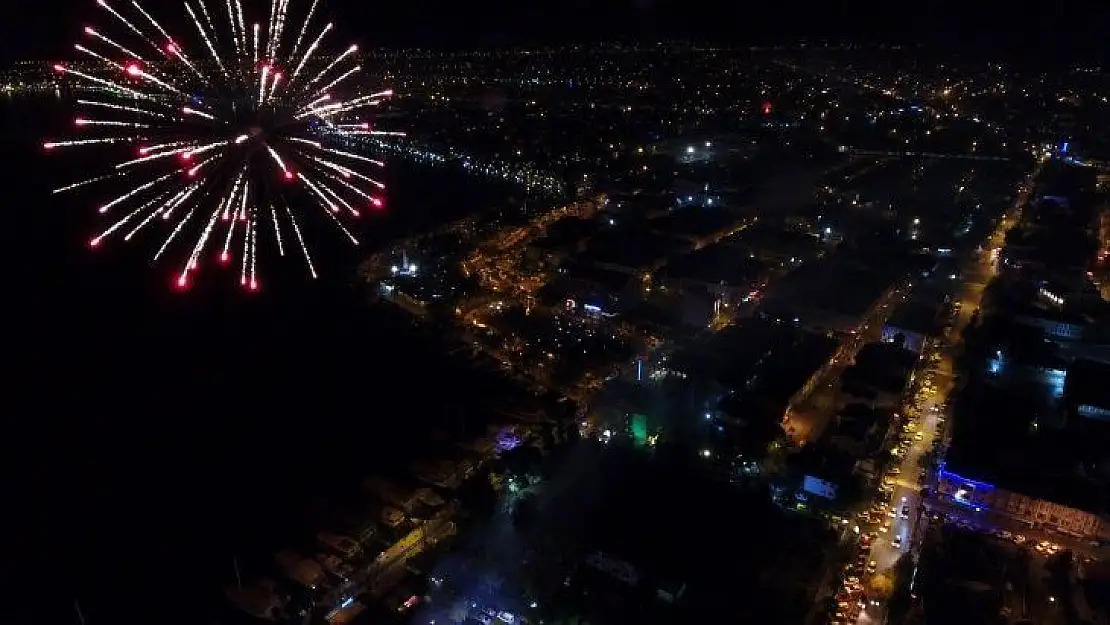 Fethiye'de Havai Fişek Yasaklandı