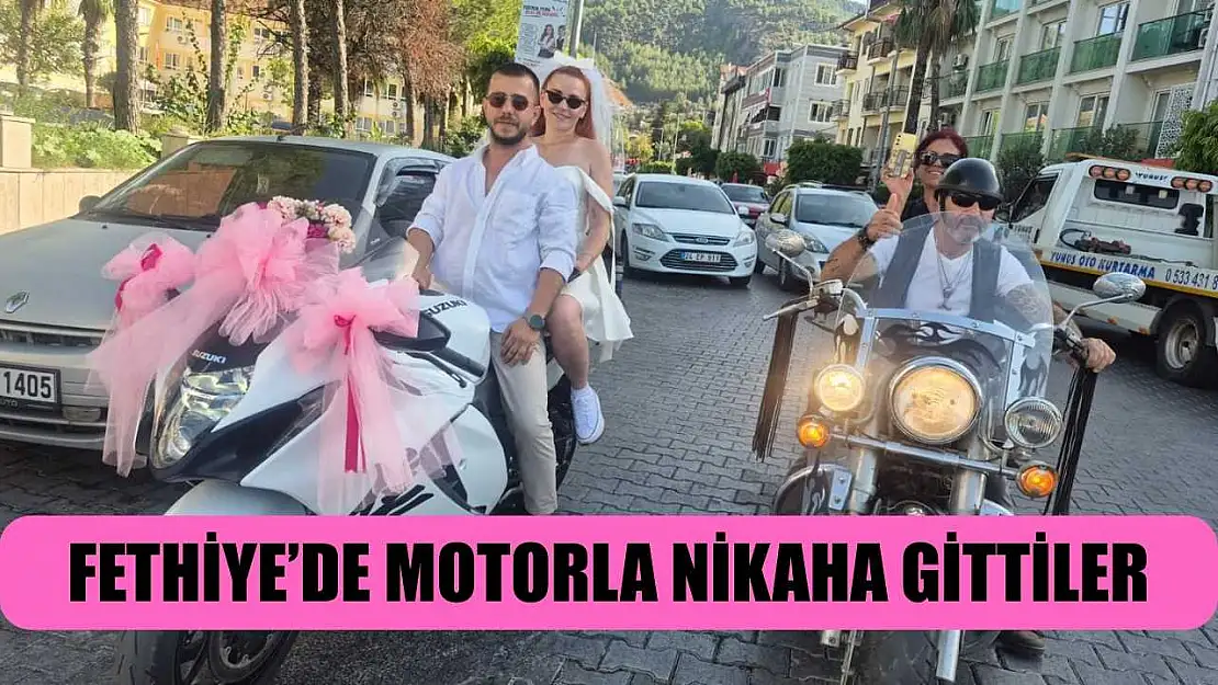 Fethiye'de motorla nikaha gittiler