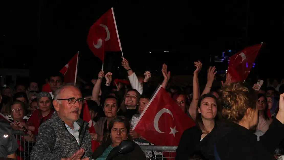 Fethiye'de Volkan Konak Rüzgârı Esti