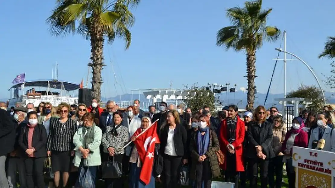 Fethiye şehitlerini andı, zaferini kutladı