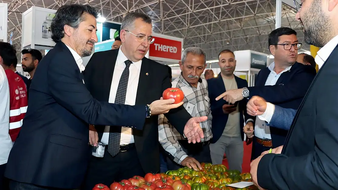 Çıralı, 'Kendi markalarını yaratan ve pazarlayan bir tarım bölgesi için çalışıyoruz.'