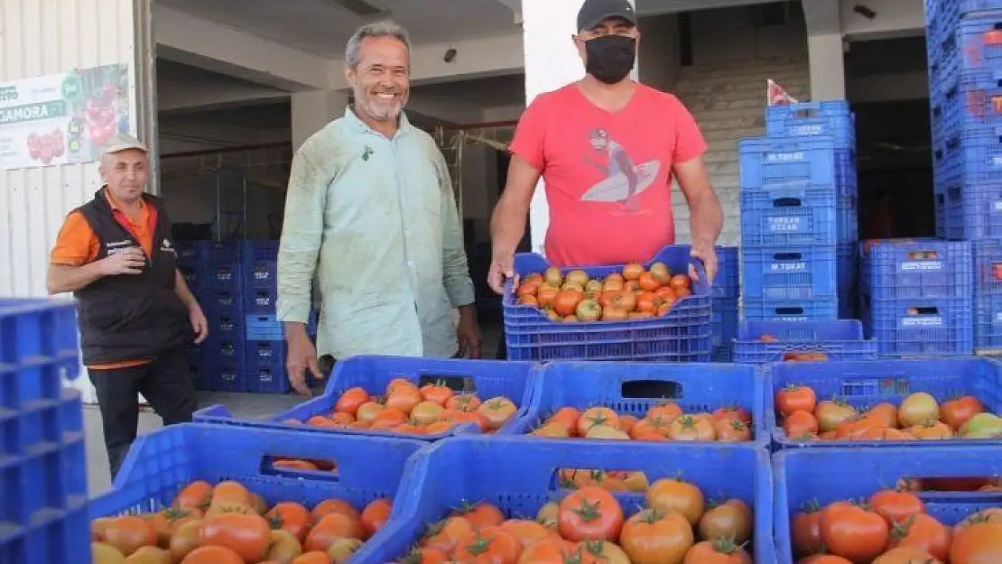 Fethiye ve Seydikemer'de Çiftçiler Üretip Satabildi