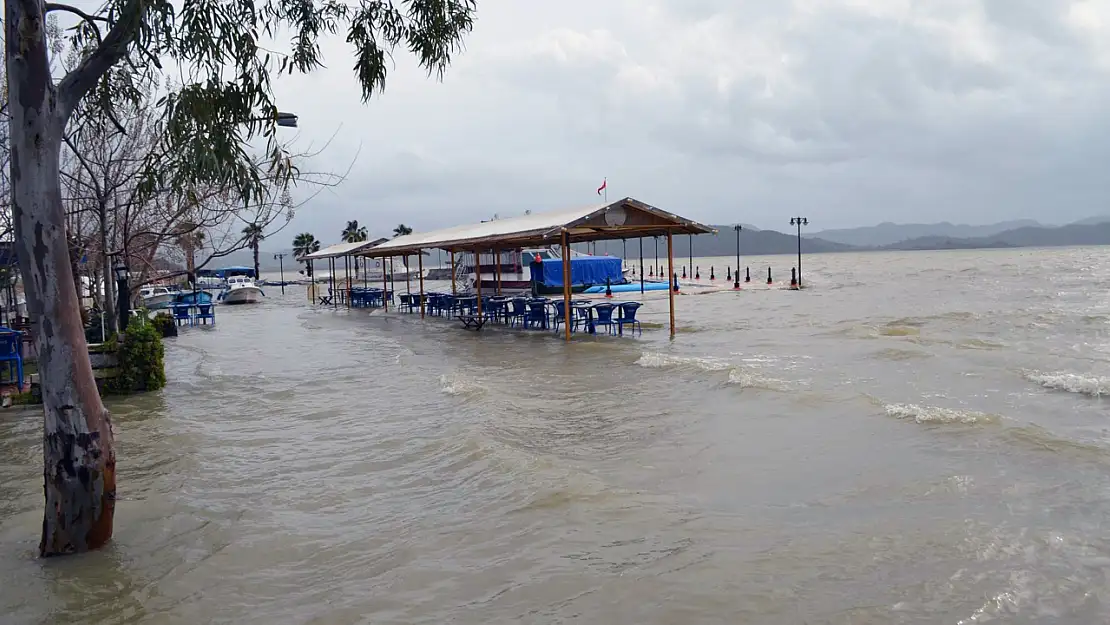 Fethiye'ye sel, dolu ve fırtına uyarısı